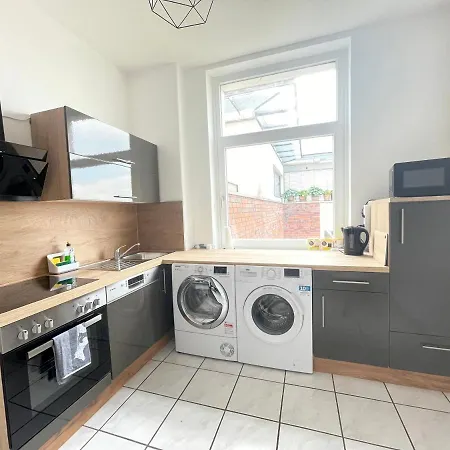 65qm - - Popular Street - Limmerstrasse - Mallibase Apartment *