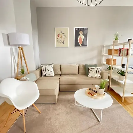 65qm - - Popular Street - Limmerstrasse - Mallibase Apartment Hannover