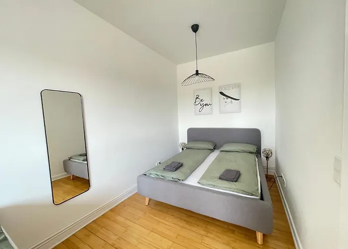 65qm - - Popular Street - Limmerstrasse - Mallibase