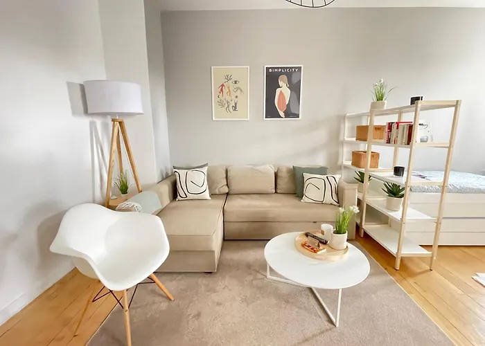 65qm - - Popular Street - Limmerstrasse - Mallibase Apartment Hannover